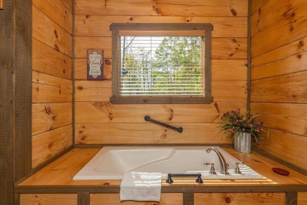 The Appalachian - Your Pigeon Forge Dream Cabin Sevierville Ngoại thất bức ảnh